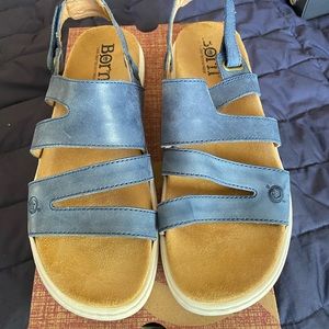 Born DHYR Sandals
